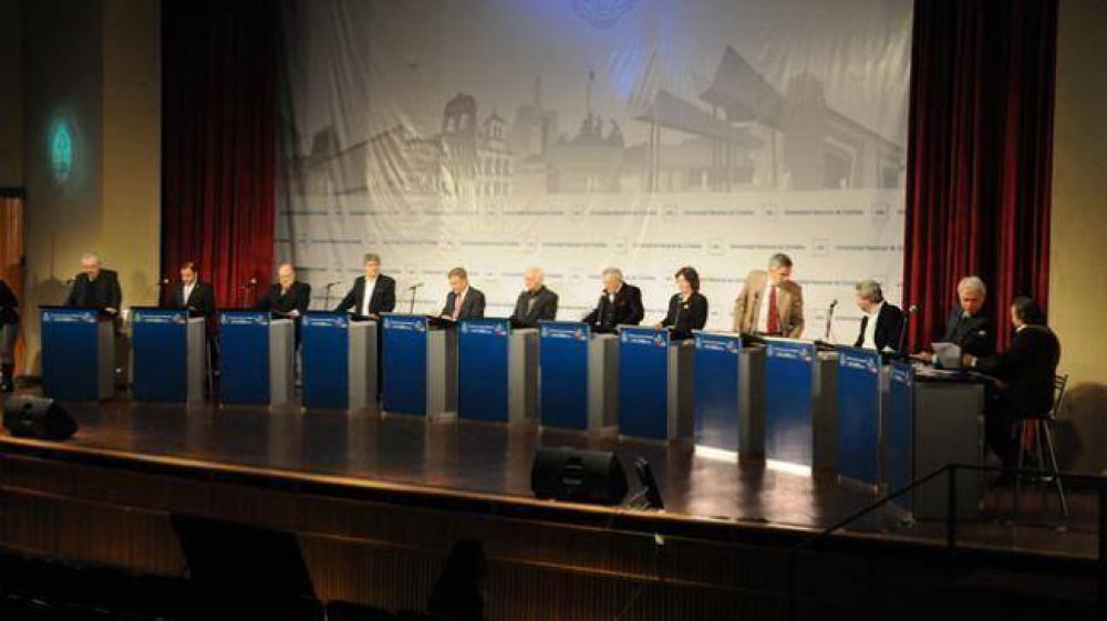 En la campa�a se impuso el libreto de los consultores 