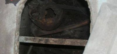 Descubren un segundo sarc�fago en la iglesia de Concepci�n pero el cura Barrios �orden� taparlo�