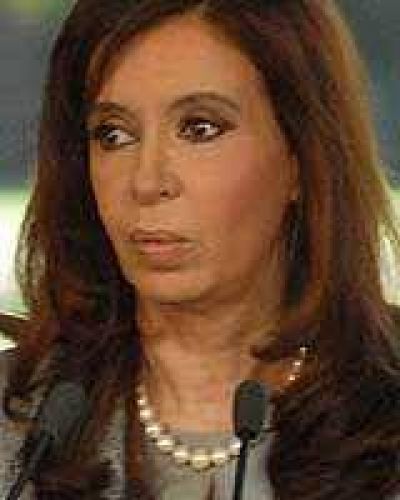 Cristina retom� la actividad oficial y se reuni� con parte de su Gabinete