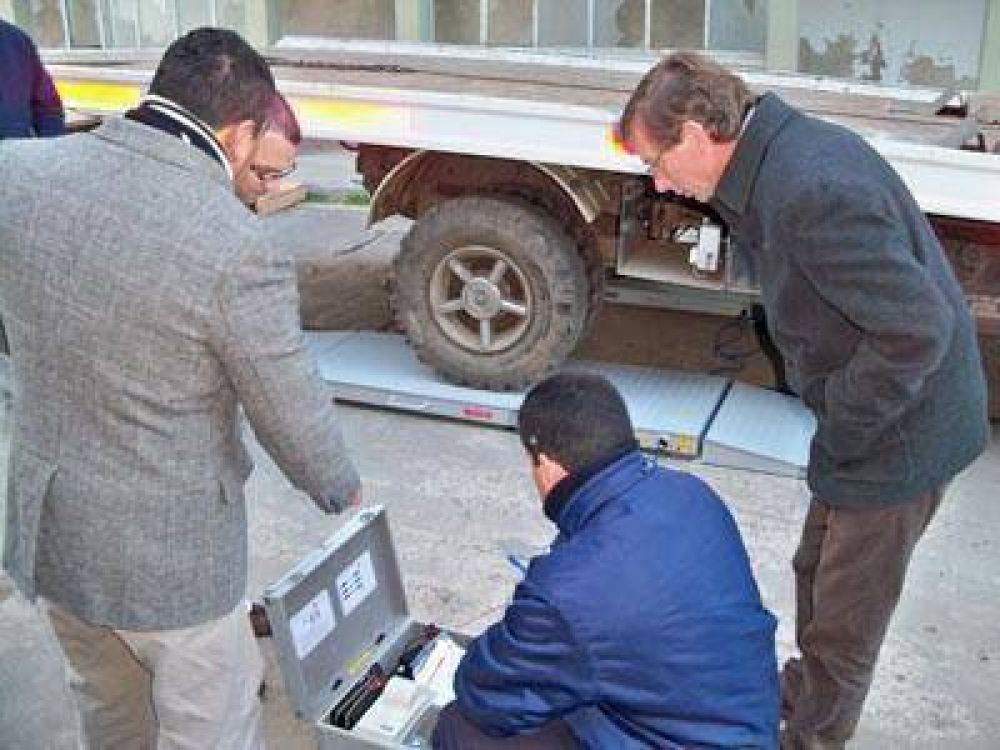 Primeras pruebas de la balanza m�vil para el control del transporte de carga