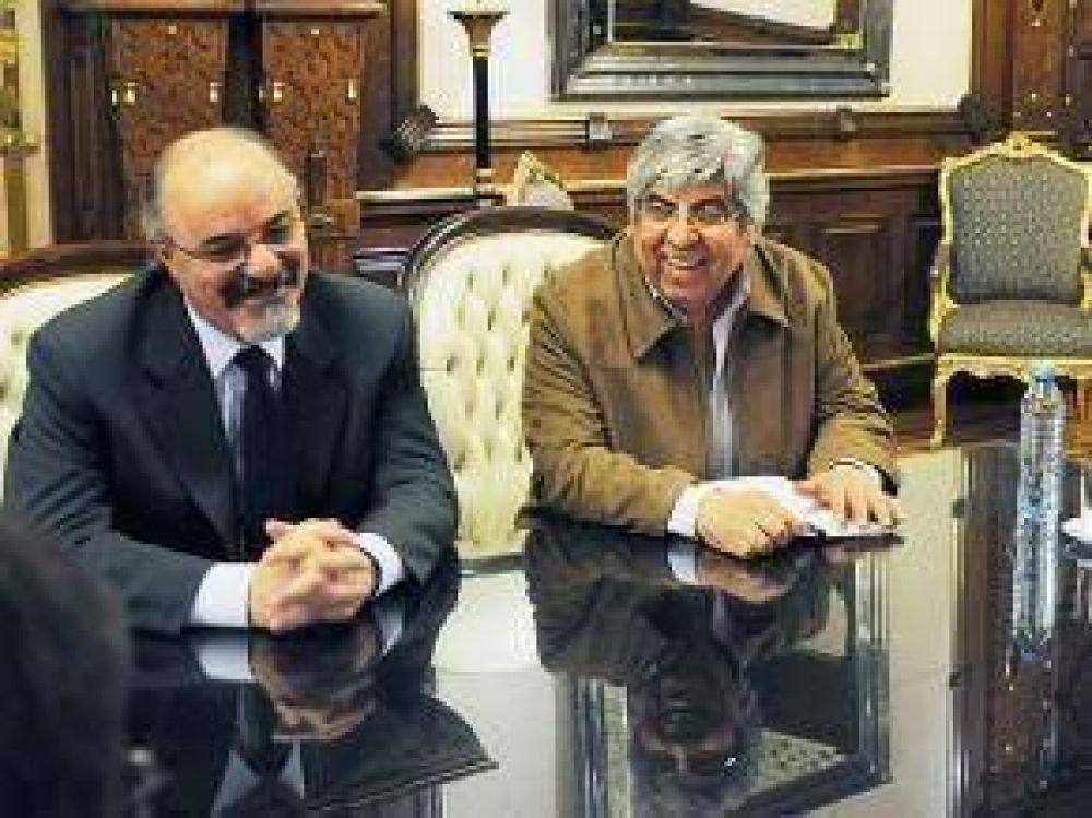 Tomada conf�a en acordar la suba del salario m�nimo vital y m�vil