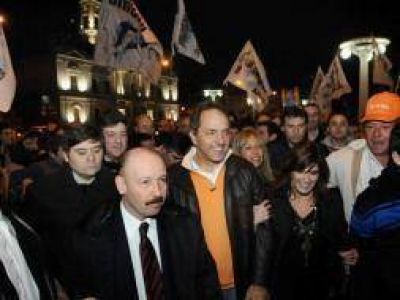 Elecciones 2011: Scioli y Mariotto de campa�a por Azul y Olavarr�a