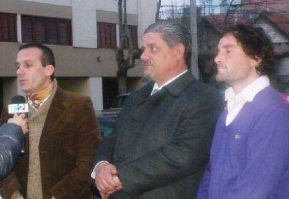 �ngel Fern�ndez denunci� �persecuci�n pol�tica� de parte de Gustavo Pulti
