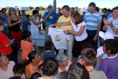 Schiaretti estar� con Cobos en Jes�s Mar�a