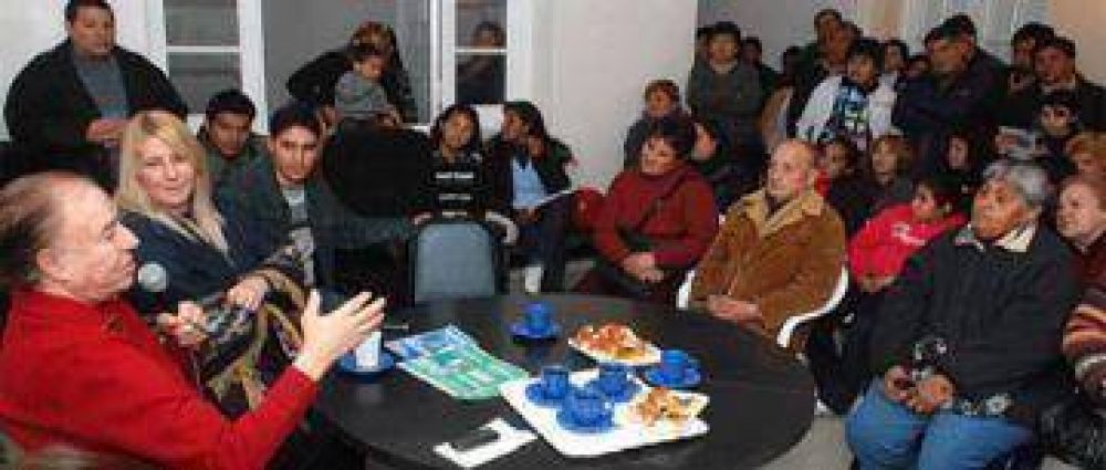 Yoma:"Hoy La Rioja necesita que Carlos Menem siga en el Senado�