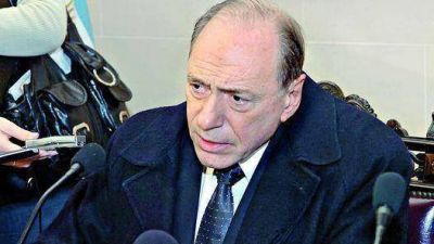 Zaffaroni habl� de su cuenta en Suiza y denunci� una campa�a