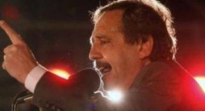 Ricardo Alfons�n en Corrientes y San Cayetano
