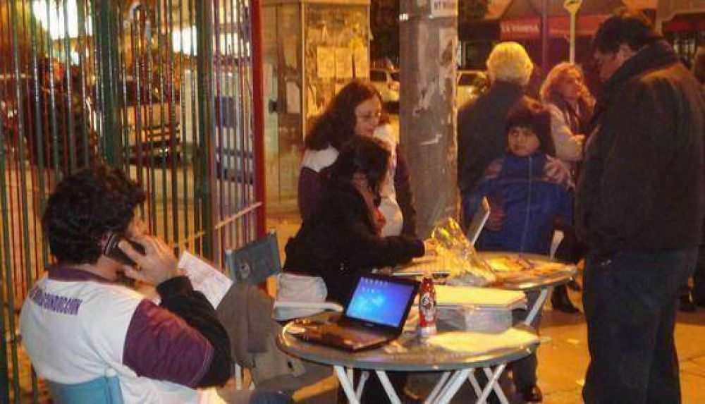 Acompa�an a Stella Giroldi como candidata: J�venes de la Varela trabajan intensamente en la campa�a electoral