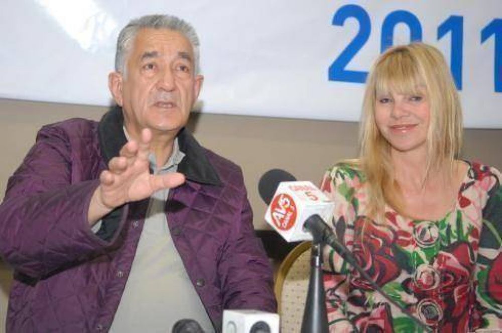 Alberto Rodr�guez Saa, de campa�a en Catamarca "Cristina Kirchner gobierna solo para sus amigos"