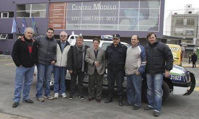 EL MUNICIPIO, EN CONJUNTO CON VECINOS DE VILLA DIAMANTE, REPARAN M�VIL POLICAL