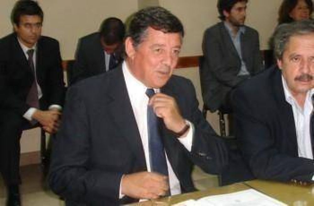 Tunessi present� un recurso para que Cristina no viole la veda electoral