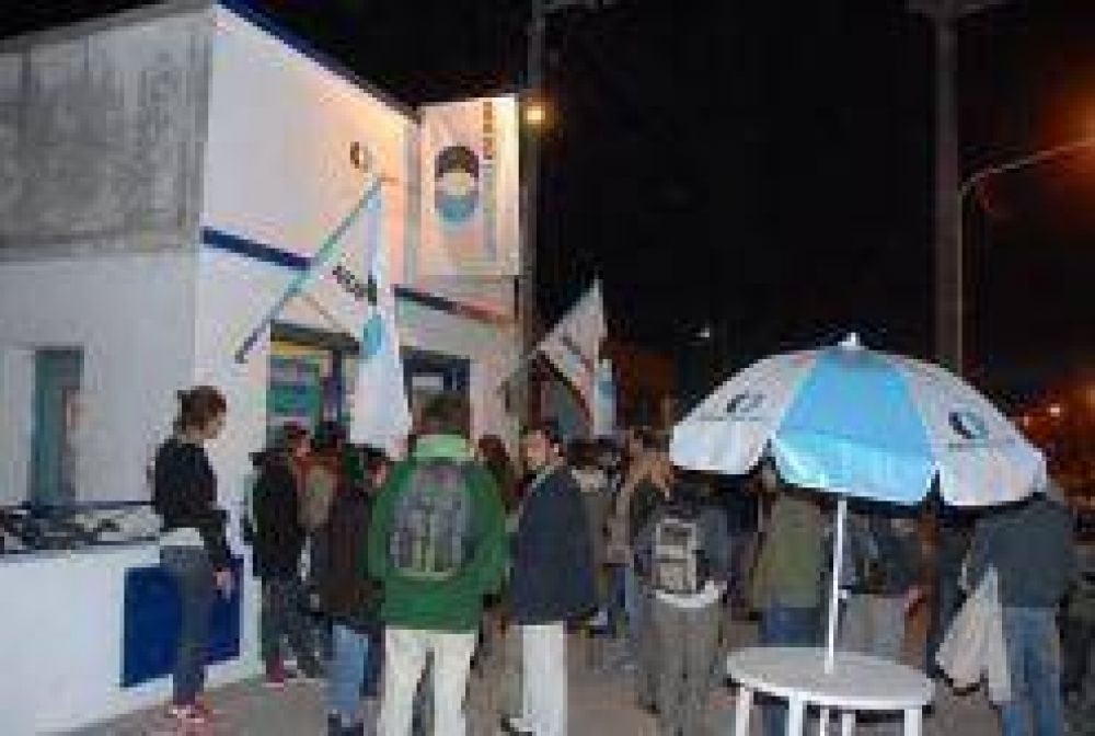 Pensado como un espacio de �referencia�, Nuevo Encuentro Tandil present� oficialmente su local