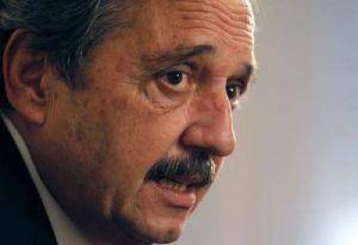 Alfons�n vuelve hoy a Resistencia: encabezar� un acto p�blico en el Hind�