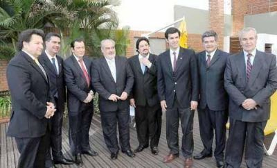 Closs impulsa estrategia regional para reclamar m�s coparticipaci�n