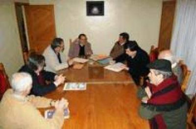 SAENZ PE�A: CIPOLINI ENTREG� SUBSIDIO AL MUSEO "ING. EUGENIO INFELD"