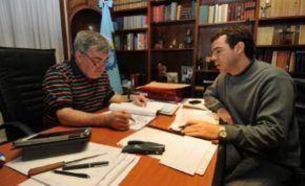 Das Neves y Korn, Trabajando En Domingo