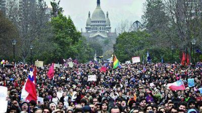 Masiva marcha de estudiantes en Chile luego de la represi�n