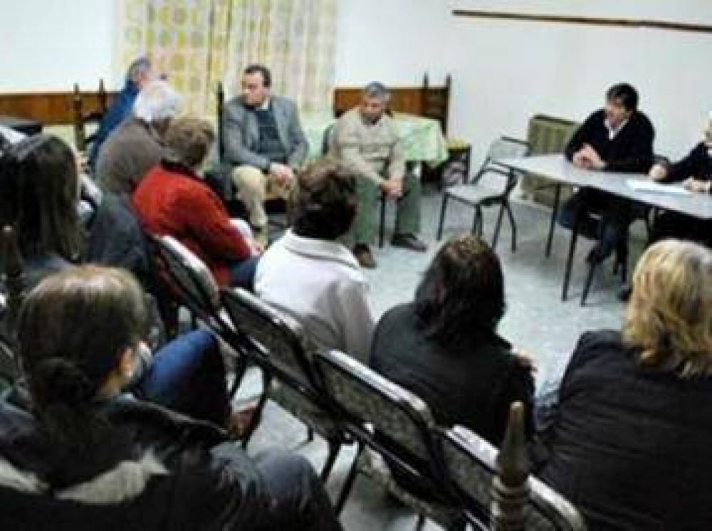 Vecinalismo Aut�ntico, de campa�a por B�llocq 