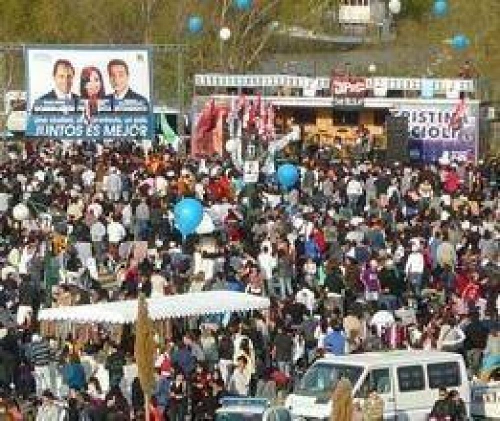 Acto de cierre de D�az Bancalari  