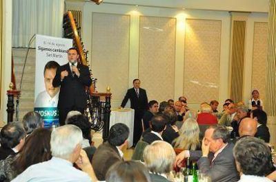 Daniel Ivoskus cen� con 300 empresarios de San Mart�n