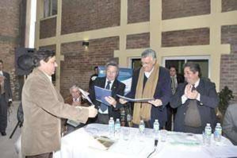 Construir�n un aer�dromo en la localidad de Barreal