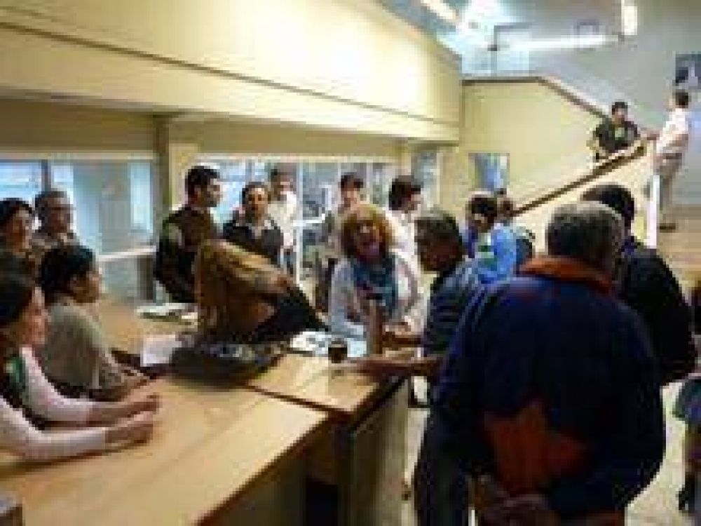 Paro y movilizaci�n en el Invico