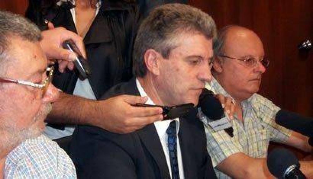 Eliceche y Di Pierro presentan a los candidatos del FpV