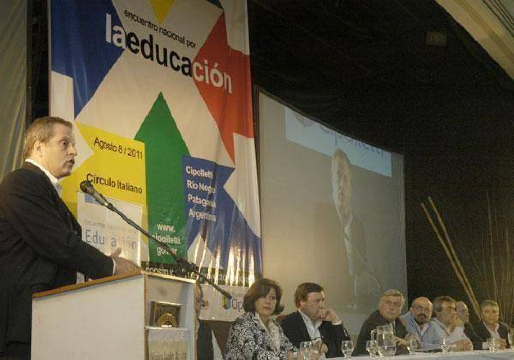 "La educaci�n, un problema de todos"