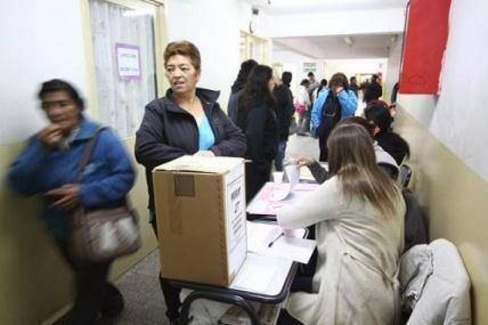 Son 13 los candidatos a intendente de Bariloche