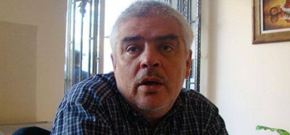 �No se me van a caer los anillos por recoger la basura, pero la responsabilidad es de Camau�