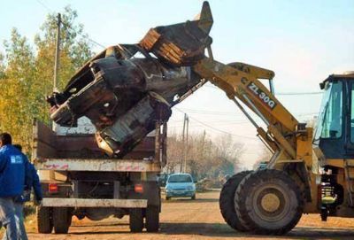 Reciclaje de autos abandonados