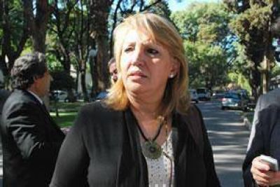  Ana Mar�a L�pez de Herrera: �La gente est� decidida y se viene un cambio�