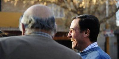 Para guardar: Iglesias y Amstutz caminaron juntos por Las Heras