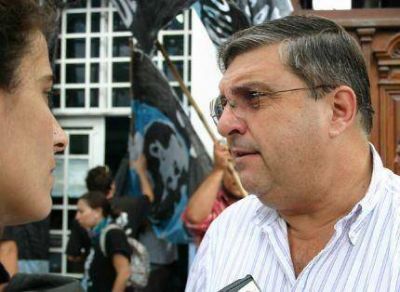 Cheppi quiere que los vecinos del barrio San Jacinto tengan m�s costas marinas
