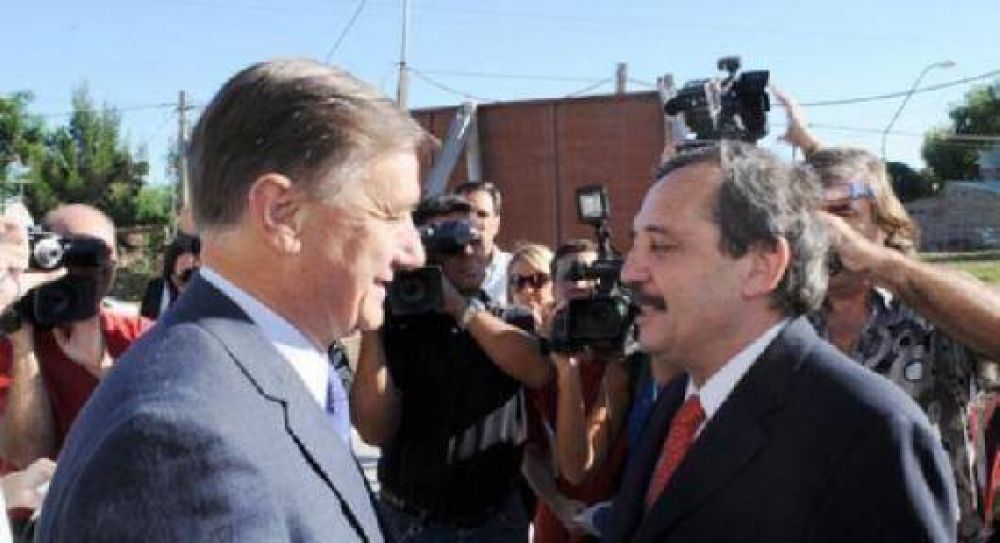 Binner: "Hay que defender a las instituciones"