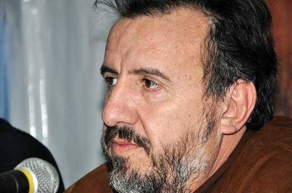 Roberto Tur: �Hay que encarar la problem�tica social desde otro lado, no desde el asistencialismo�
