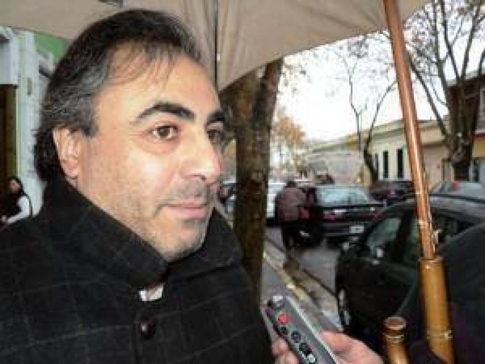 Daniel Salom�n: Estoy en pol�tica, porque creo que todo se puede cambiar, el dia que crea que nada se puede me voy a mi casa