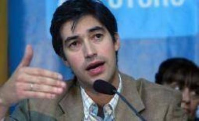 El vice de �Lilita� Carri� pas� por La Rioja y castig� al kirchnerismo