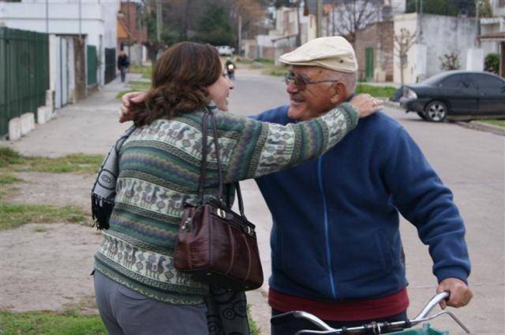 LUJ�N - GRACIELA RECORRI� LOS BARRIOS SARMIENTO, SAN CAYETANO, EL CENTRO Y CARLOS KEEN