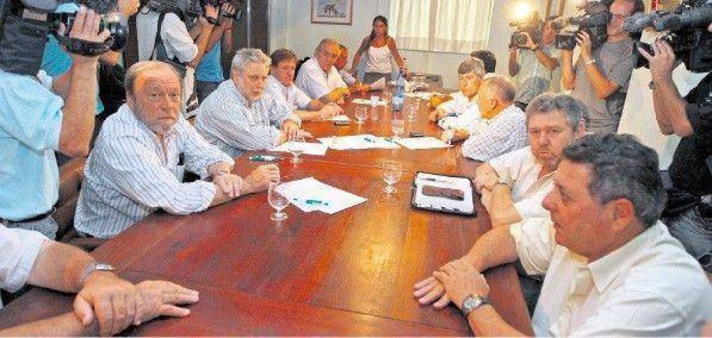 El agro renov� su reclamo, pero no vuelve a las rutas hasta marzo