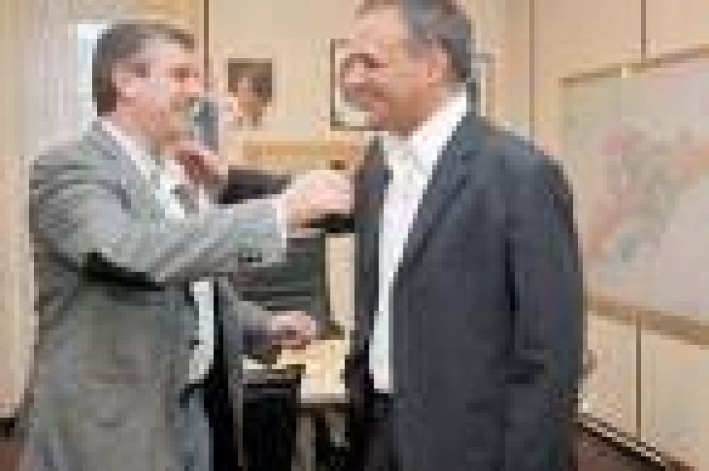 Buzzi recibi� a Eliceche
