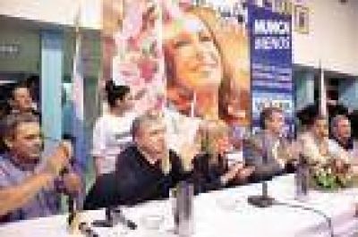 Fiesta del Frente para la Victoria en la �casa peronista�
