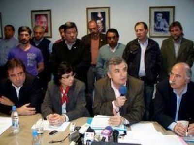 UCR y Lyder presentaron propuestas para solucionar la problem�tica de tierra y vivienda en Jujuy