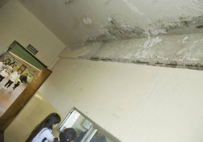 Ordenan a Educaci�n el arreglo de dos escuelas