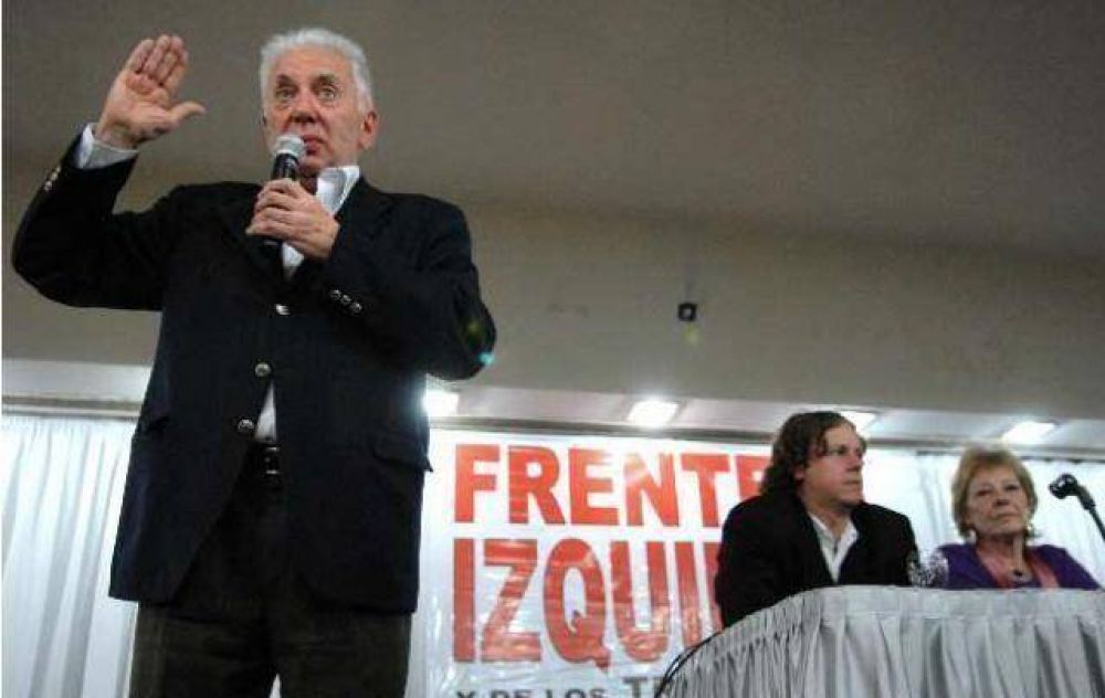 Altamira dijo ser el �nico que ofrece alternativas a la "bancarrota capitalista"