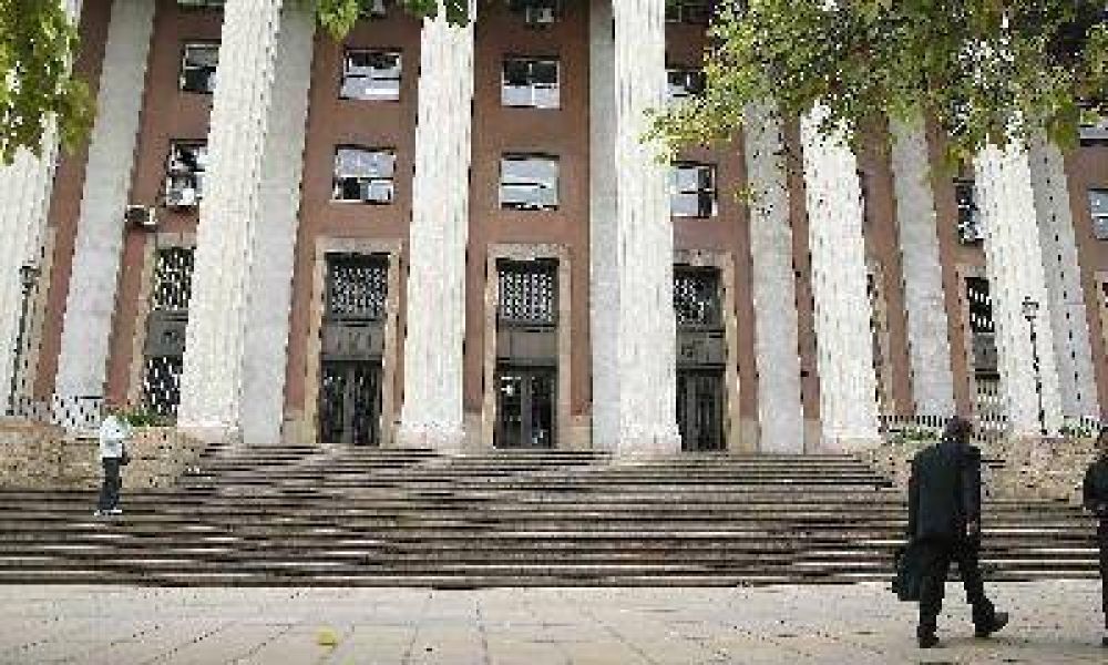Duro cuestionamiento de la Corte local a la C�mara Federal de Mendoza