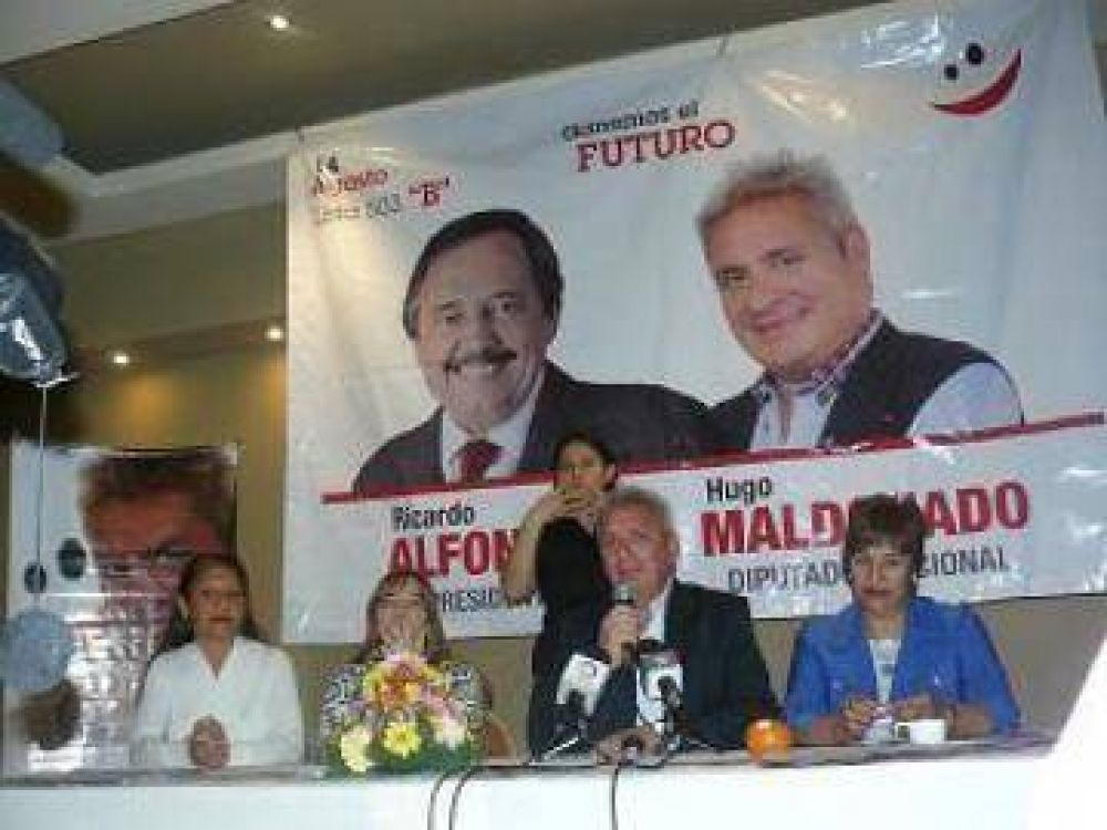 EN EL CIERRE DE CAMPA�A MALDONADO ABOGO POR UN CAMBIO CULTURAL EN LA FORMA DE HACER POLITICA