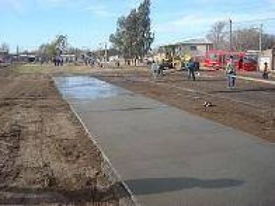 Construcci�n de play�n deportivo en Plaza Thompson