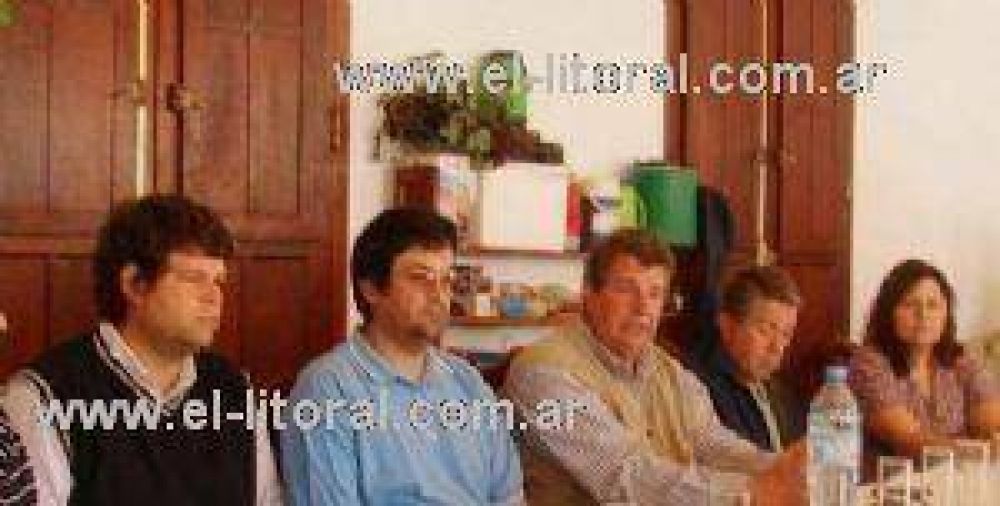 Cemborain rompi� con el PJ y carg� contra R�os