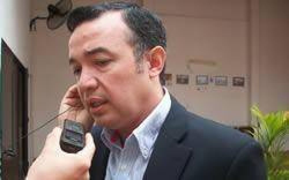 Alejandro Karlen: "compa�eros de otros partidos me apoyan para poder tener un peronismo distinto en la provincia"